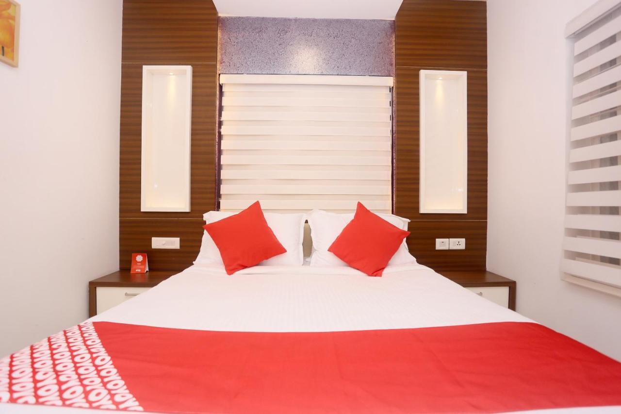 Ambalath Maple Leaves Home Guruvayur Bagian luar foto