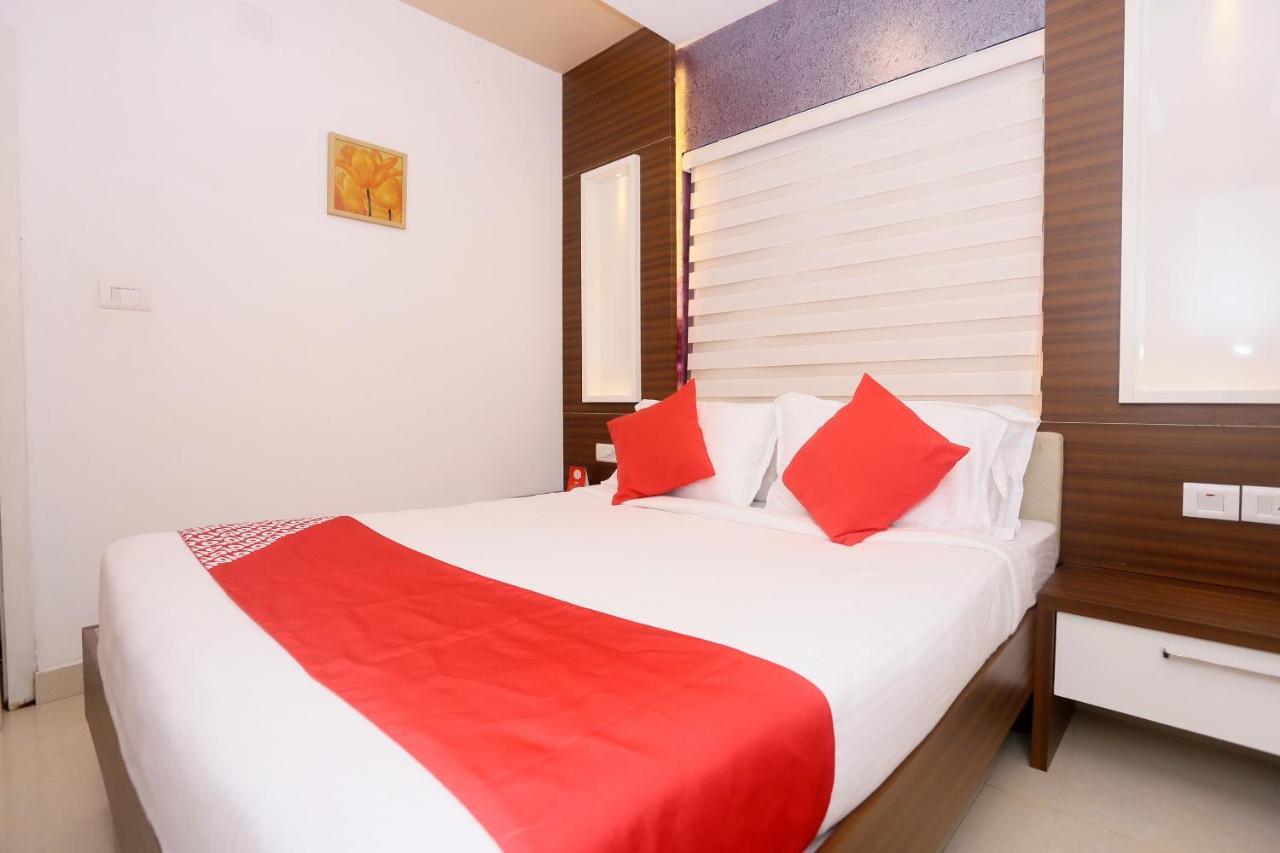 Ambalath Maple Leaves Home Guruvayur Bagian luar foto
